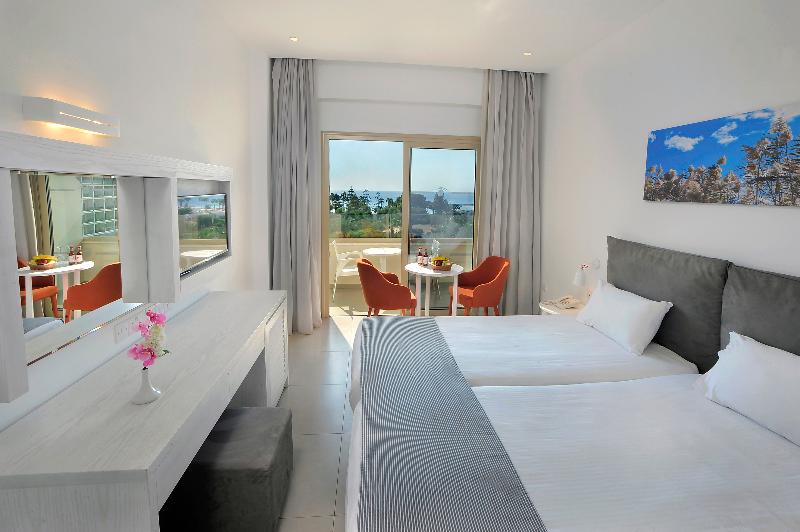 Nissiana Hotel and Bungalows - Oda