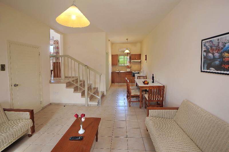 Nissiana Hotel and Bungalows - Oda