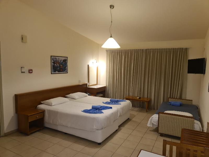 Nissiana Hotel and Bungalows - Oda