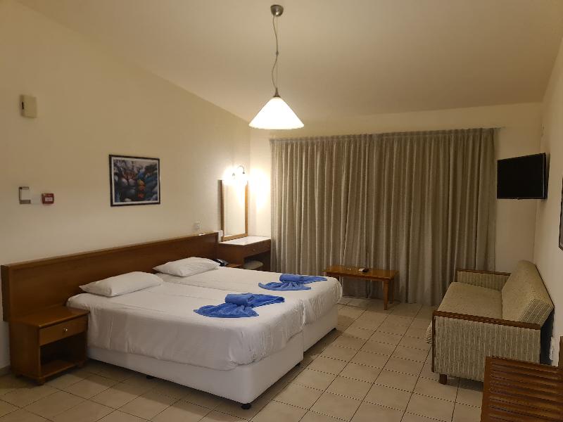 Nissiana Hotel and Bungalows - Oda