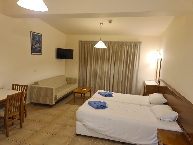 Nissiana Hotel and Bungalows - Oda