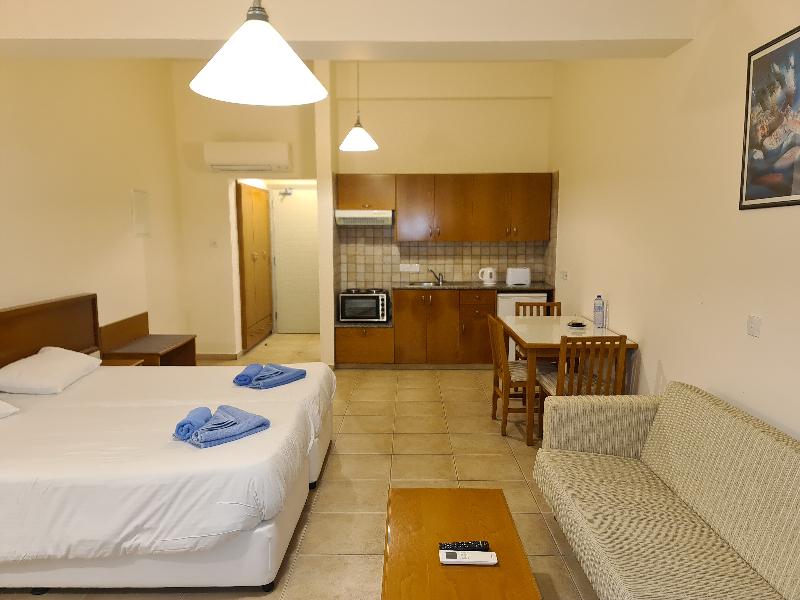 Nissiana Hotel and Bungalows - Oda