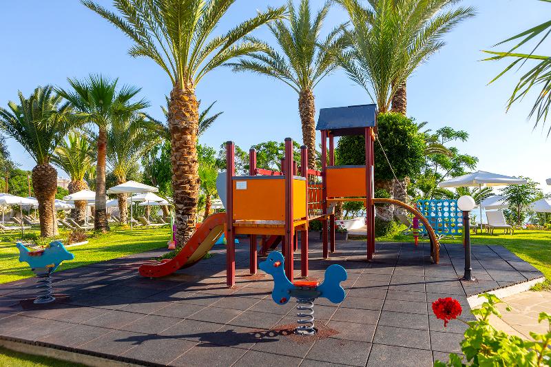 Crystal Springs Beach Hotel - Aktivite