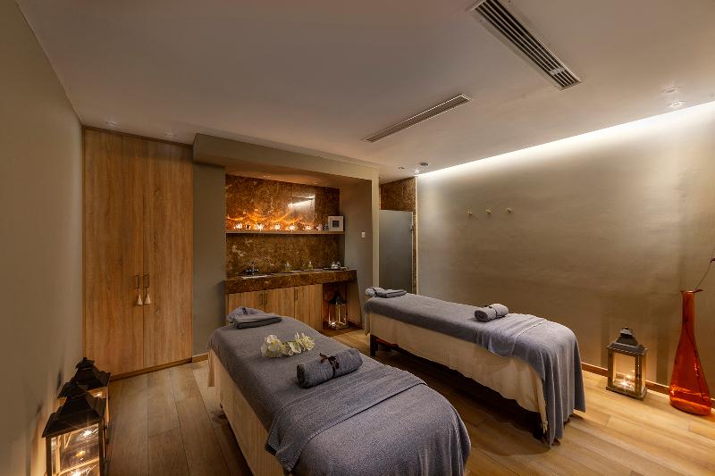 Crystal Springs Beach Hotel - Aktivite
