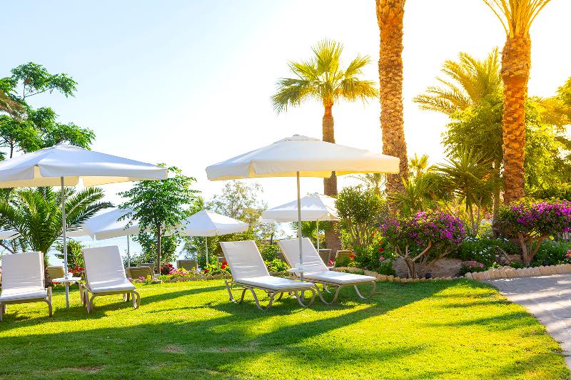 Crystal Springs Beach Hotel - Genel