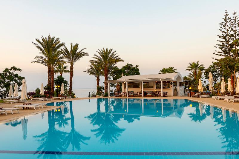 Crystal Springs Beach Hotel - Havuz
