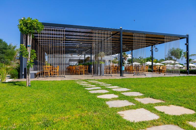 Crystal Springs Beach Hotel - Restoran