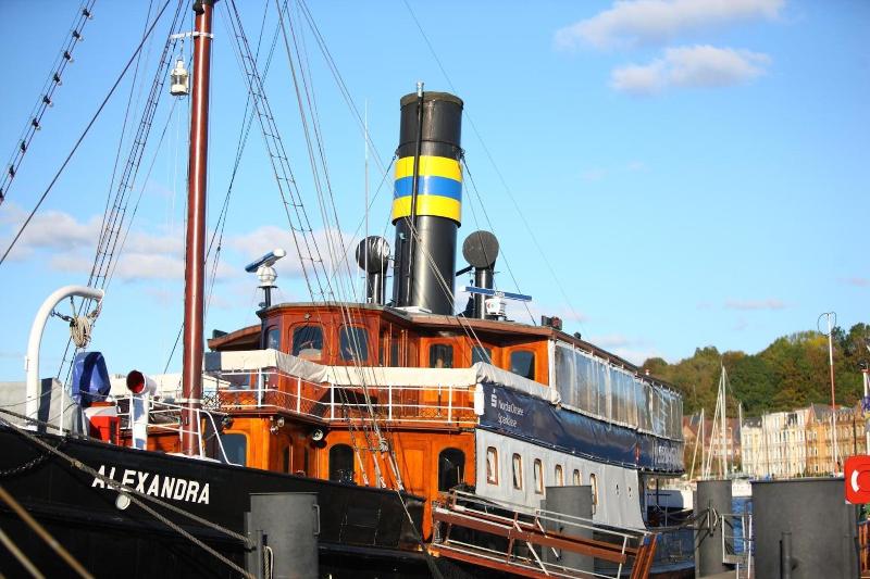Am Fjord - Genel