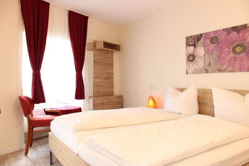 Garni City Hotel - Oda