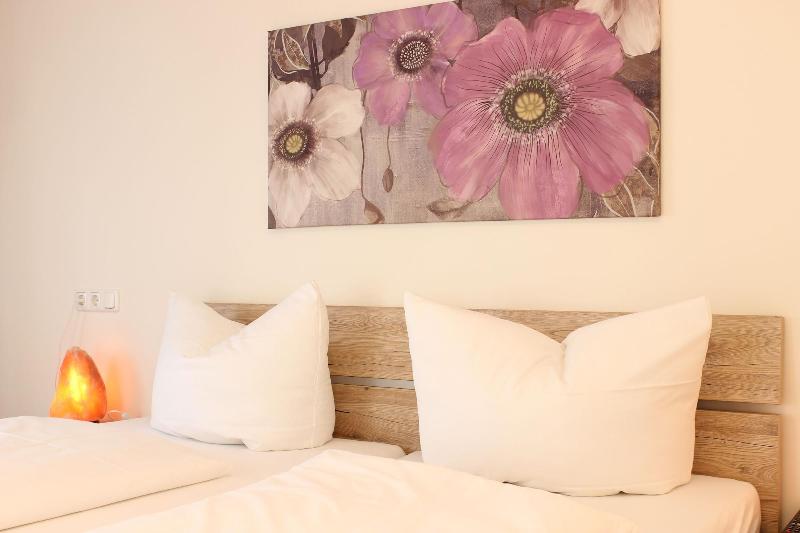 Garni City Hotel - Oda