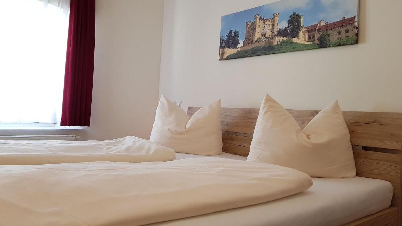 Garni City Hotel - Oda