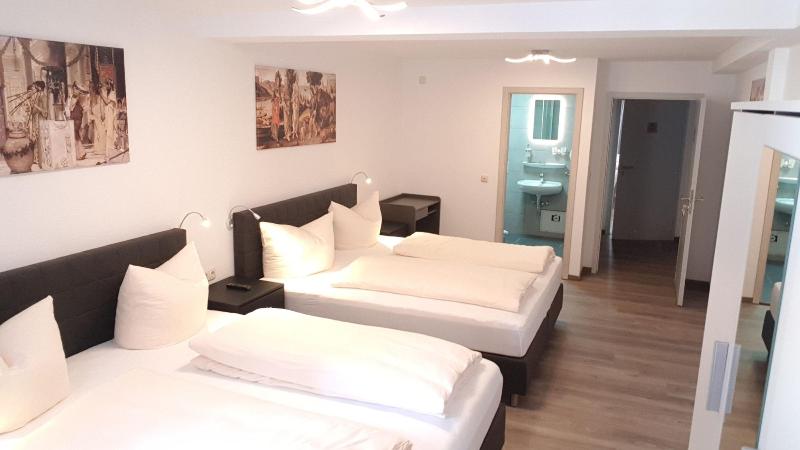 Garni City Hotel - Oda