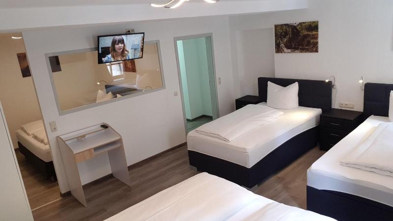 Garni City Hotel - Oda