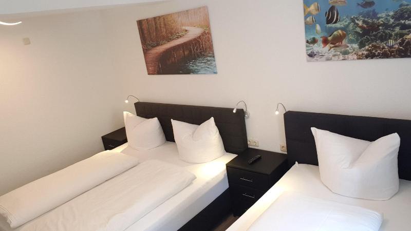 Garni City Hotel - Oda