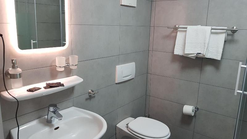 Garni City Hotel - Oda