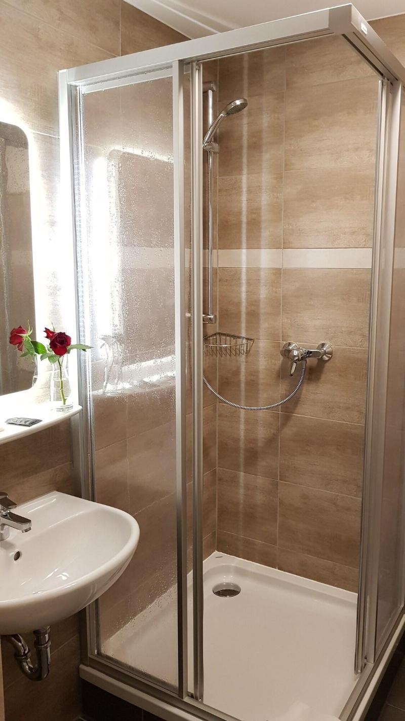 Garni City Hotel - Oda