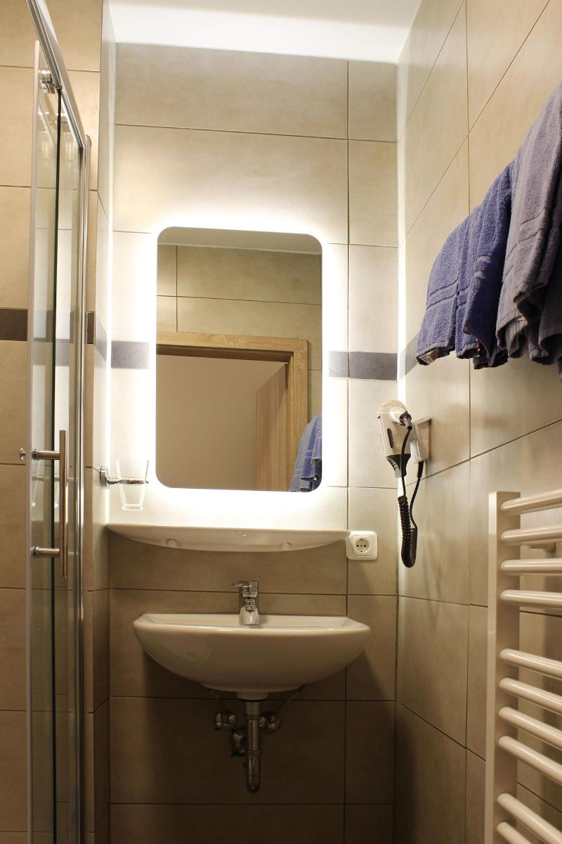 Garni City Hotel - Oda