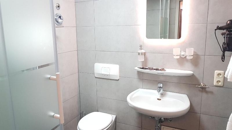 Garni City Hotel - Oda