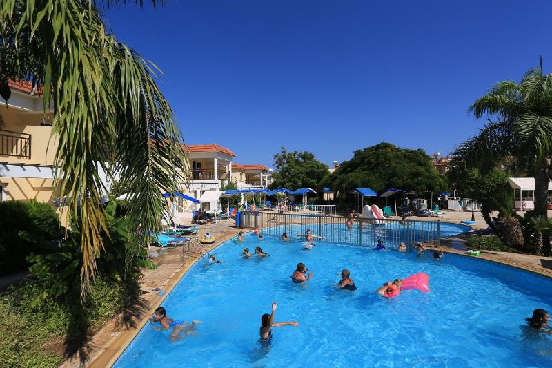 Sun Palace Protaras Waterpark Resort - Havuz