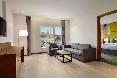 Wyndham Garden Muscat Al Khuwair oda fotoğrafı