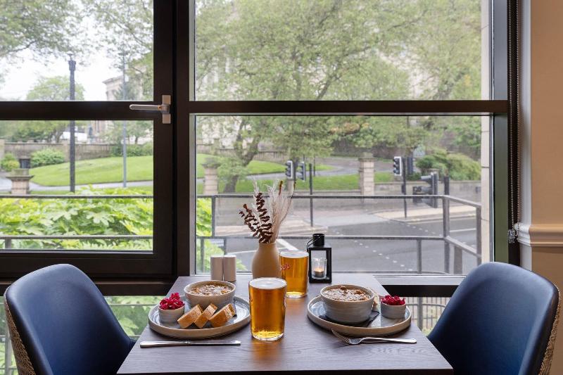Delta Hotels by Marriott Liverpool City Centre - Restoran