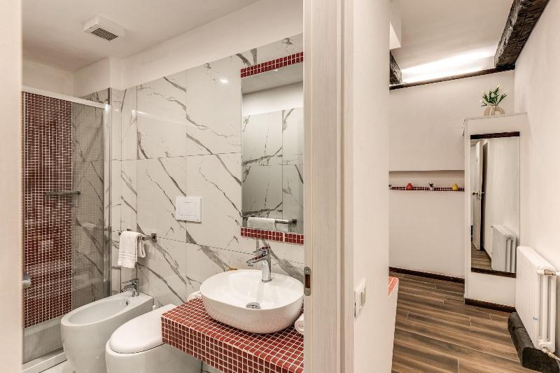 Piazza Di Spagna Comfort Rooms - Oda