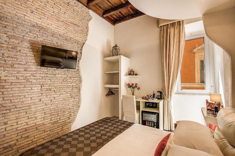 Piazza Di Spagna Comfort Rooms - Oda