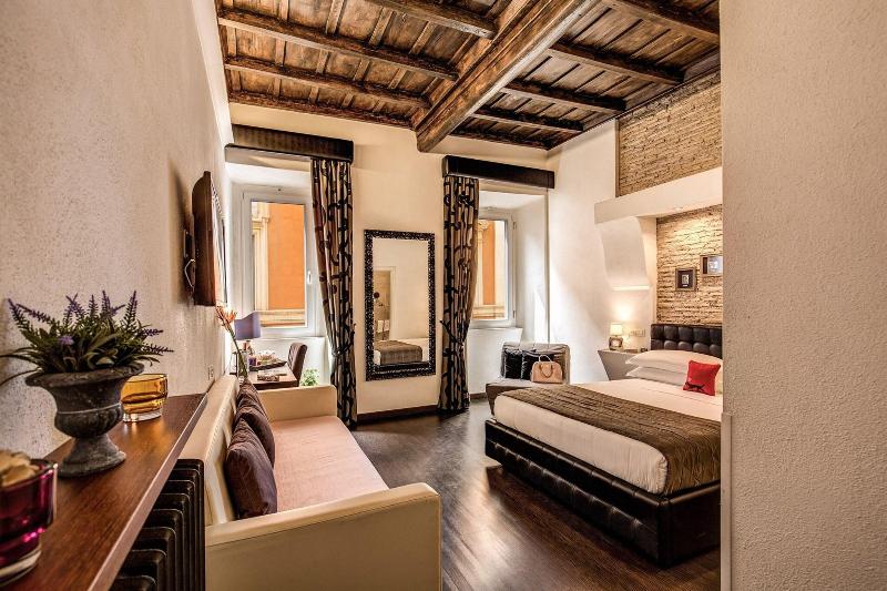 Piazza Di Spagna Comfort Rooms - Oda