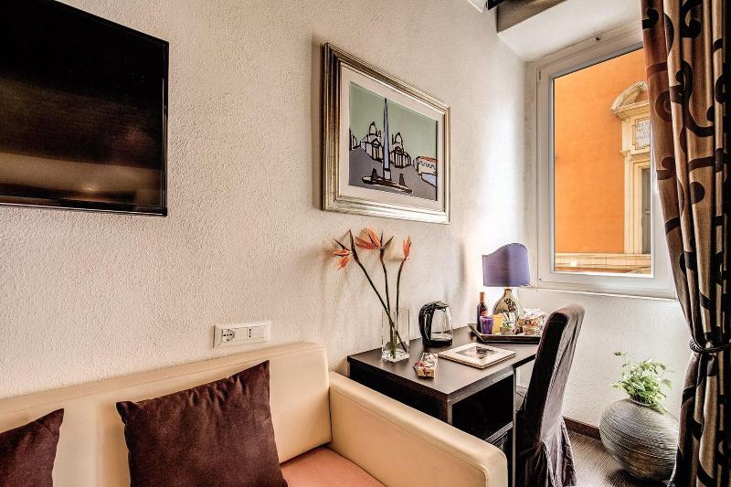 Piazza Di Spagna Comfort Rooms - Oda
