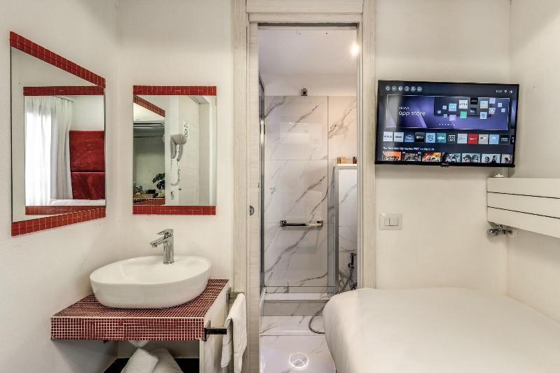 Piazza Di Spagna Comfort Rooms - Oda