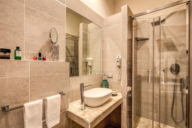 Piazza Di Spagna Comfort Rooms - Oda