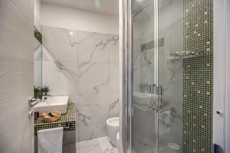 Piazza Di Spagna Comfort Rooms - Oda