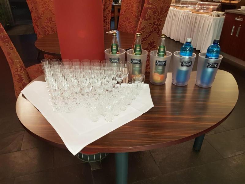 Cinehotel Maroni - Genel
