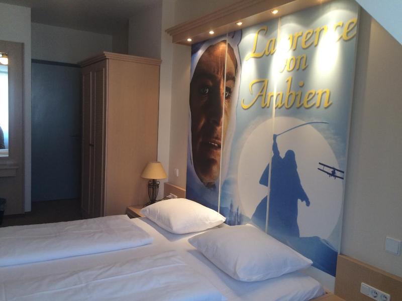 Cinehotel Maroni - Oda