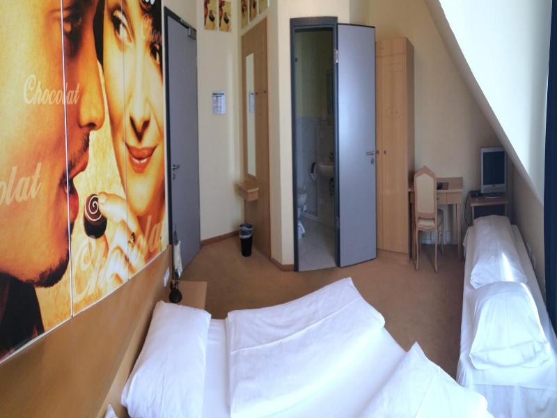Cinehotel Maroni - Oda