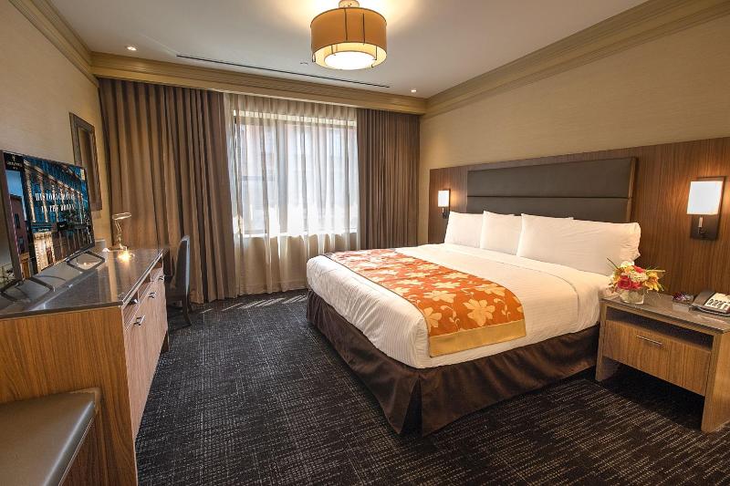 Opera House Hotel - Oda