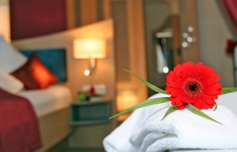 Villa Ludwig Suite Hotel - Oda