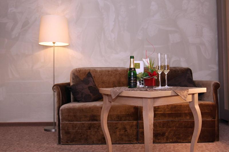 Villa Ludwig Suite Hotel - Oda