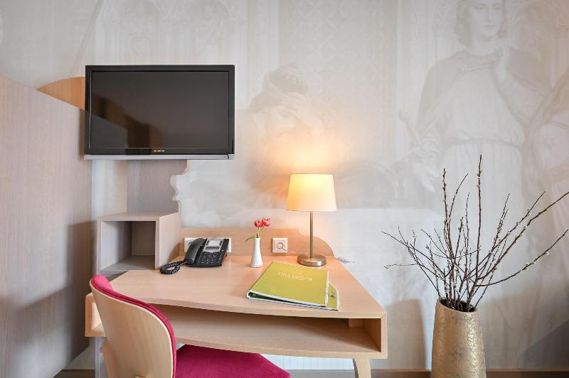 Villa Ludwig Suite Hotel - Oda