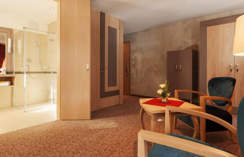 Villa Ludwig Suite Hotel - Oda