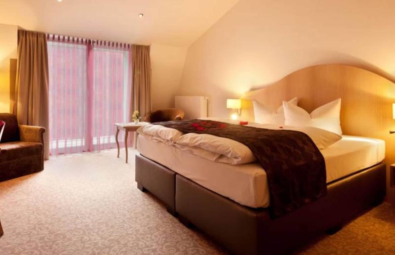 Villa Ludwig Suite Hotel - Oda