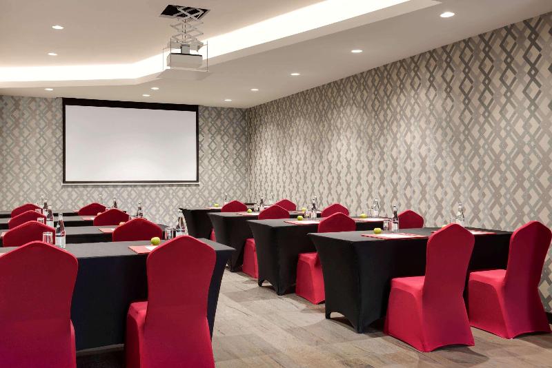 Ramada Encore By Wyndham Muscat Al-Ghubrah - Toplantı