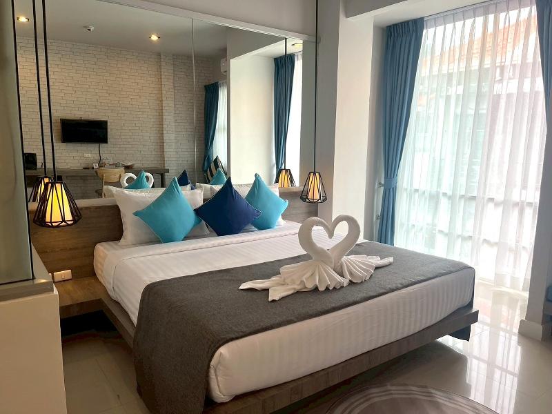 MORE Patong Hotel - Oda