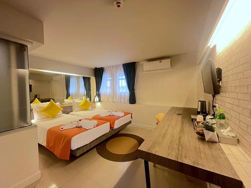 MORE Patong Hotel - Oda