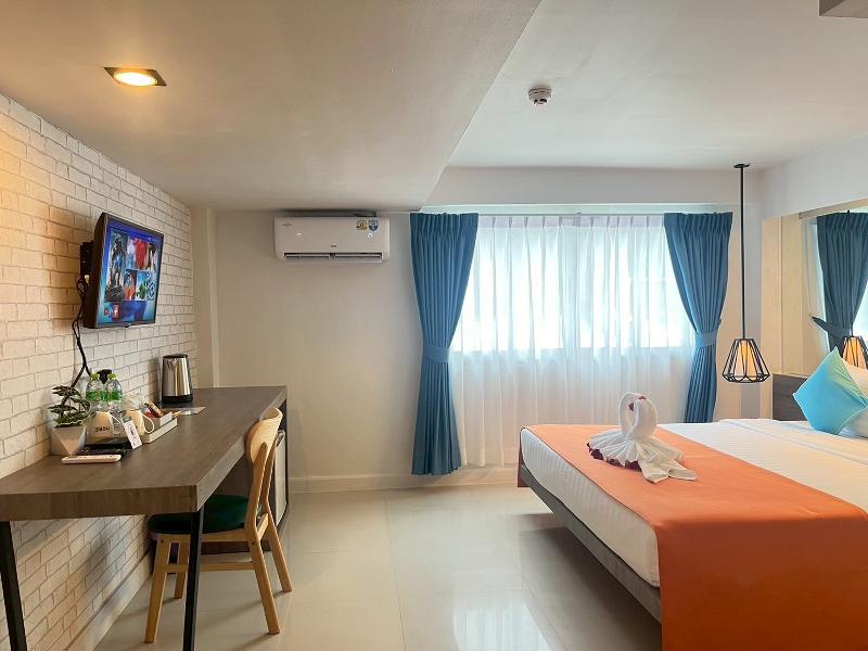 MORE Patong Hotel - Oda
