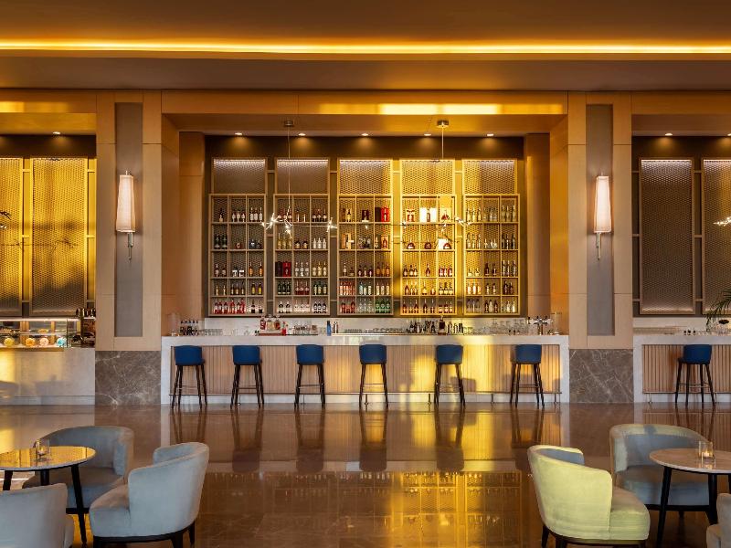Rixos Water World Aktau Hotel - Bar