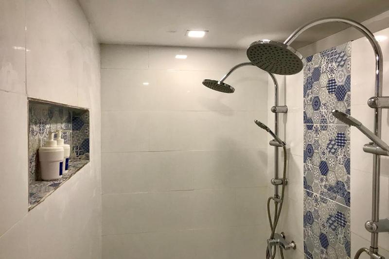 Blu Cabin Ari Stylish Gay Poshtel By Zuzu - Oda