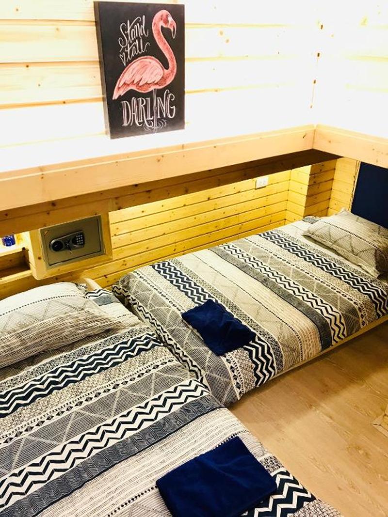 Blu Cabin Ari Stylish Gay Poshtel By Zuzu - Oda