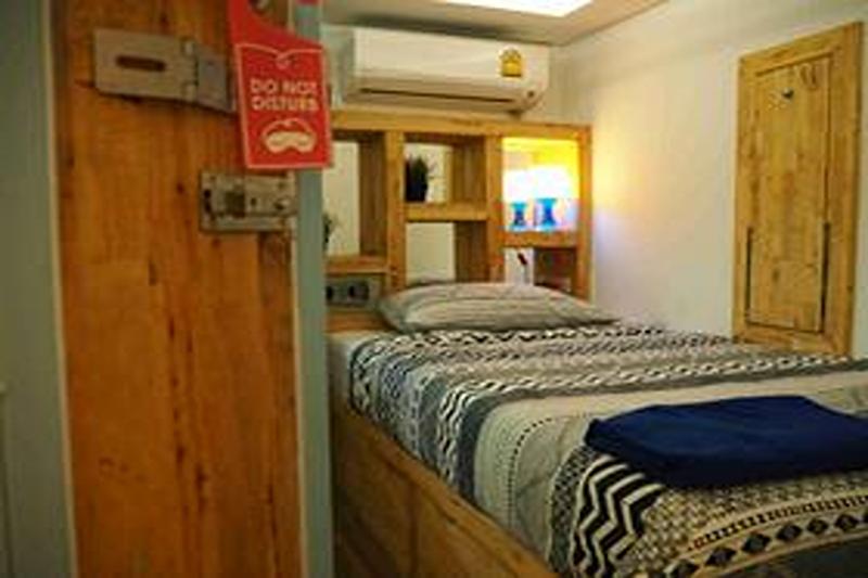 Blu Cabin Ari Stylish Gay Poshtel By Zuzu - Oda