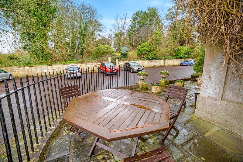 OYO Bailbrook Lodge, Bath - Genel